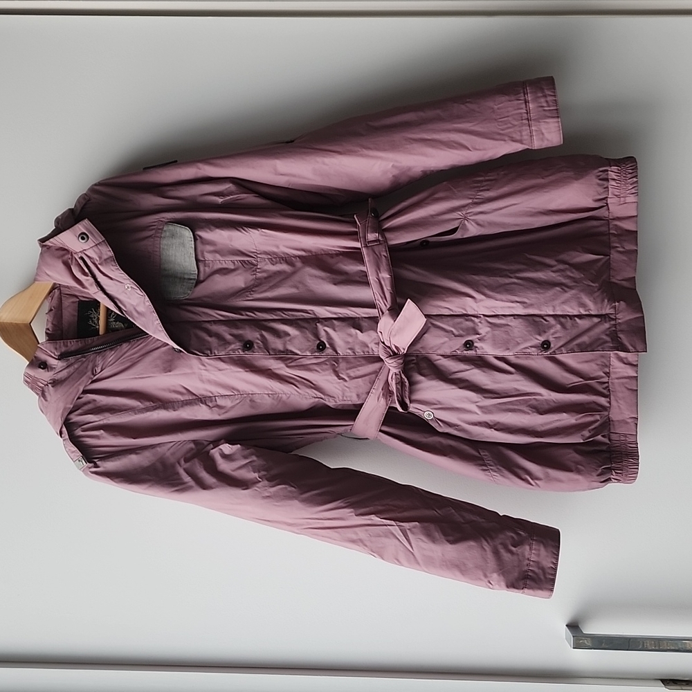 Nobis Tinsley Hooded Lightweight Down Puffer Jacket